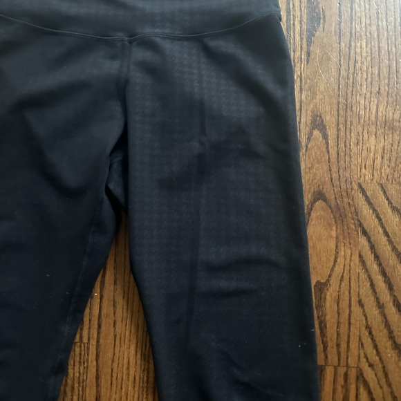 Old Navy Active Houndstooth Crop Leggings - M - Picture 2 of 2